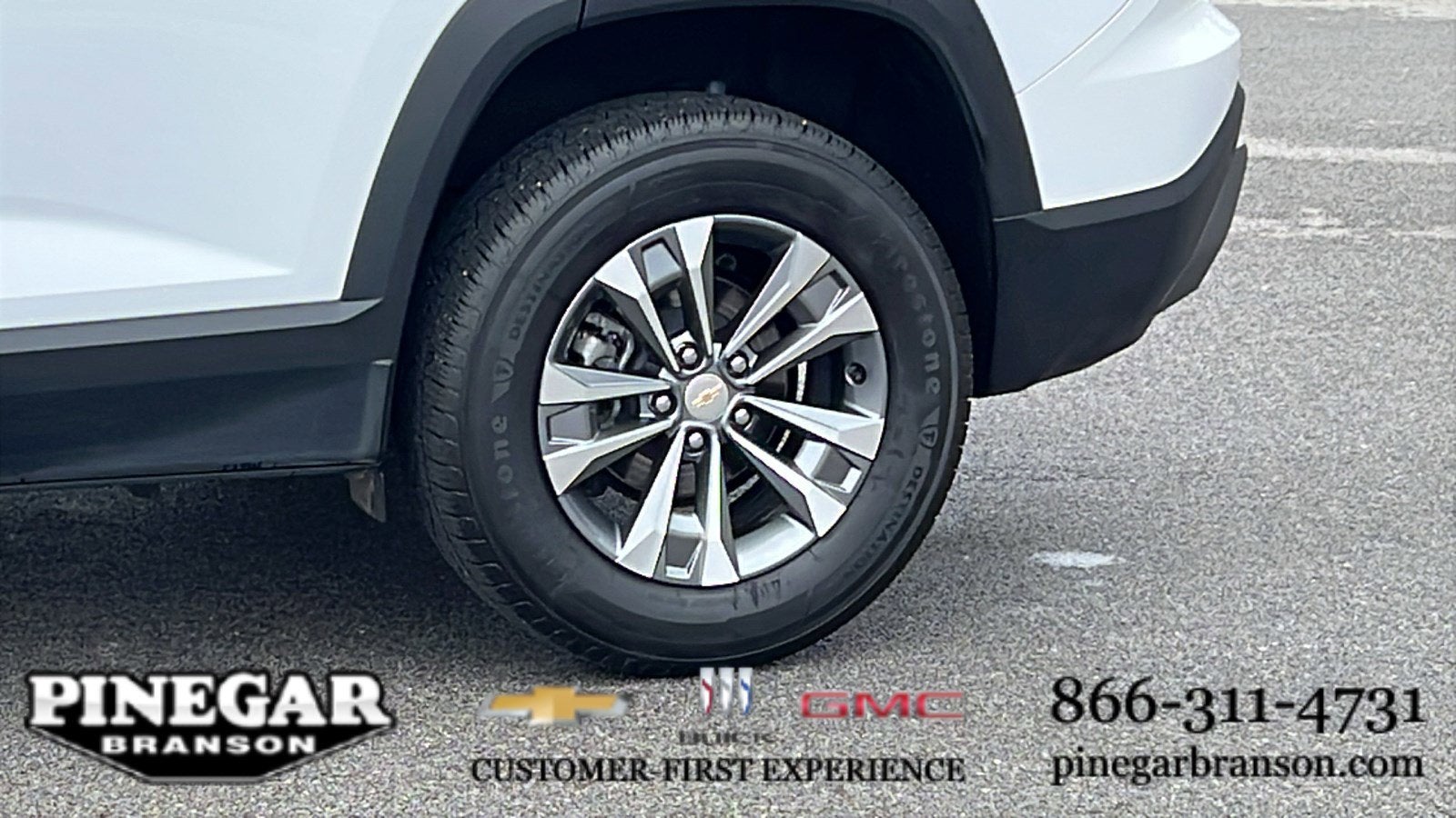 2025 Chevrolet Equinox — detail view